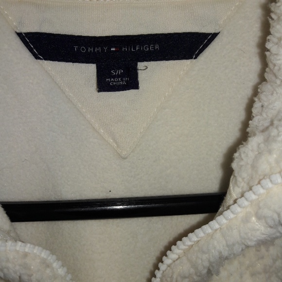 Tommy Hilfiger ✴Sherpa Zip Up✴ - Picture 2 of 3